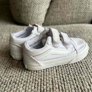 Toddler vans size 5C